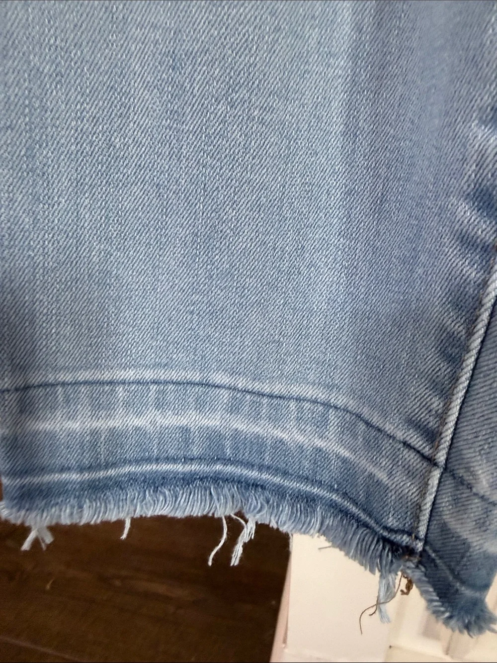 a.n.a Light Blue Embroidered Floral Skinny Ankle Raw Hem Stretch Denim Jeans 14 - Picture 5 of 8